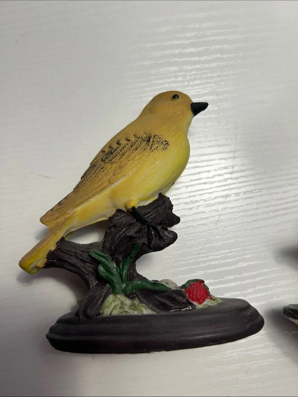 Decorative Resin Bird Figurines - Yellow and Light Brown - Pets Bird